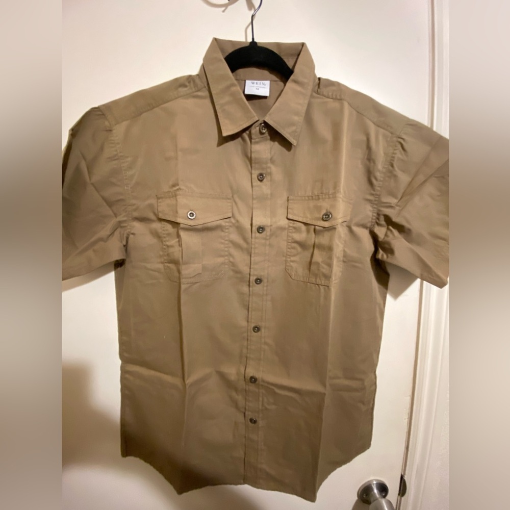 WEIV button up